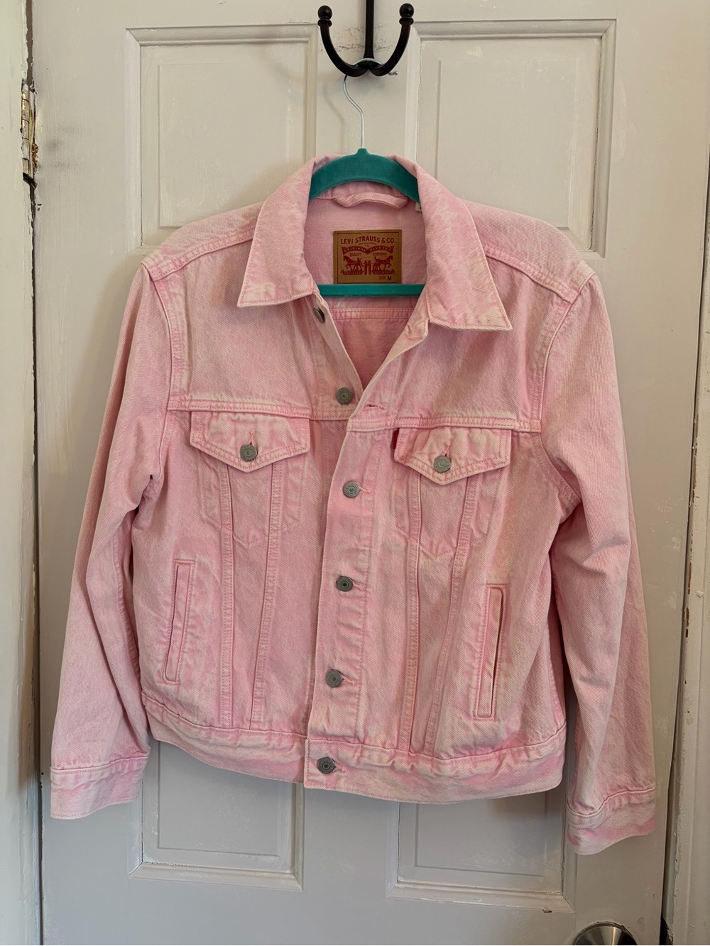 Levi's Women's Ex-Boyfriend Trucker Jacket Denim Pink Peony Hazy Acid wash Sz M